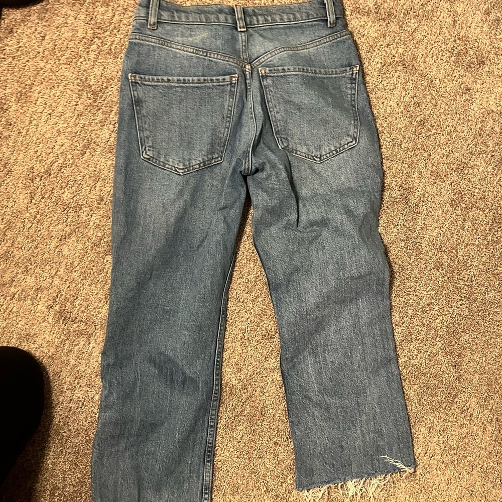Cropped petite jeans